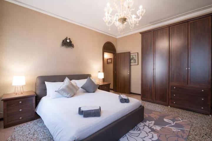 Ca' Pesaro Rooftop Terrace Apartment. Veneţia Exterior foto